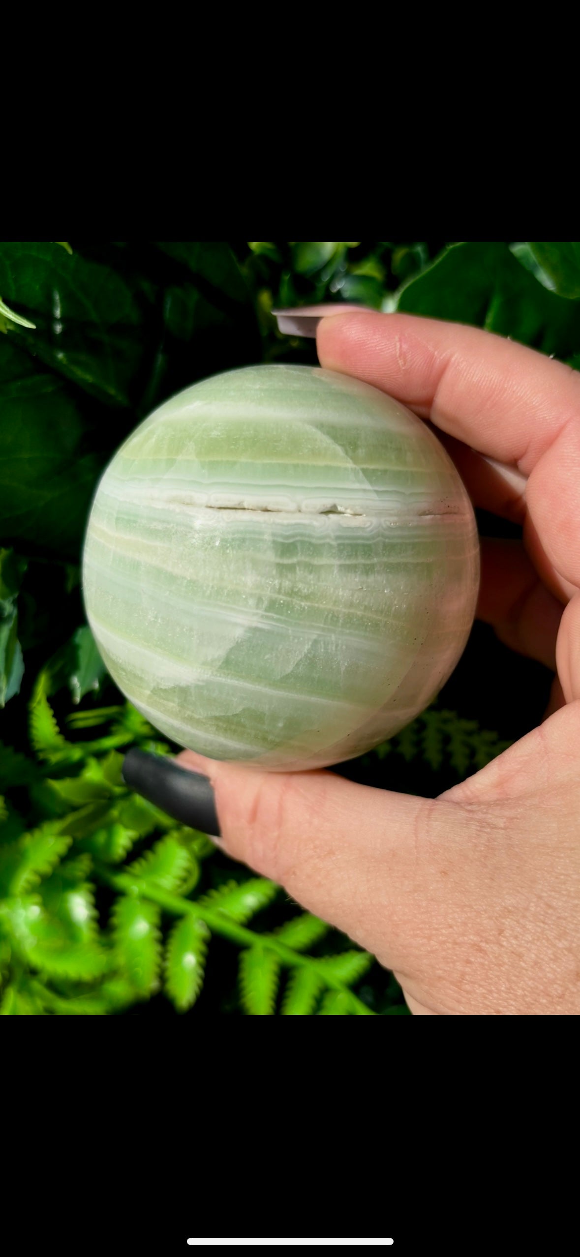 Pistachio Calcite spheres