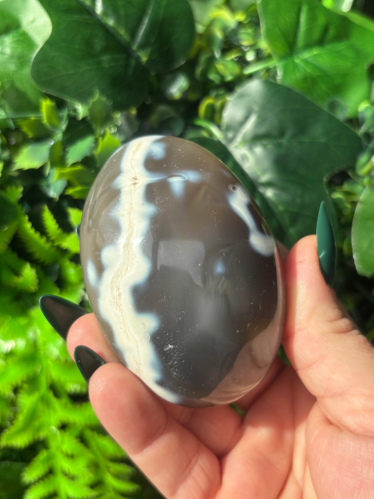 Orca Agate palm stones - XL