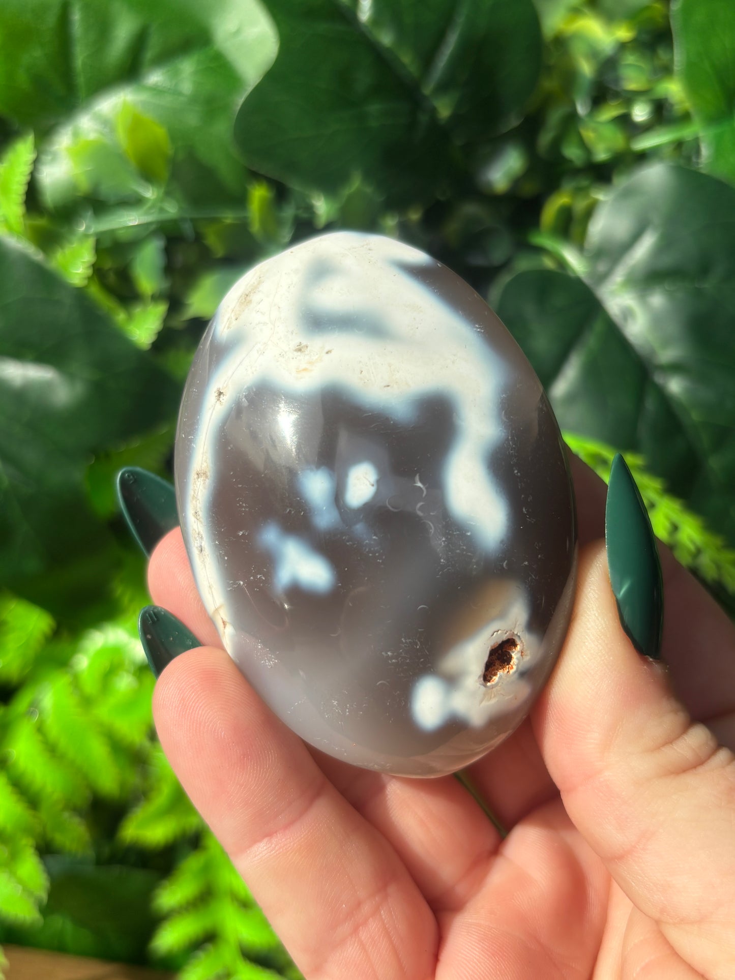 Orca Agate palm stones - XL