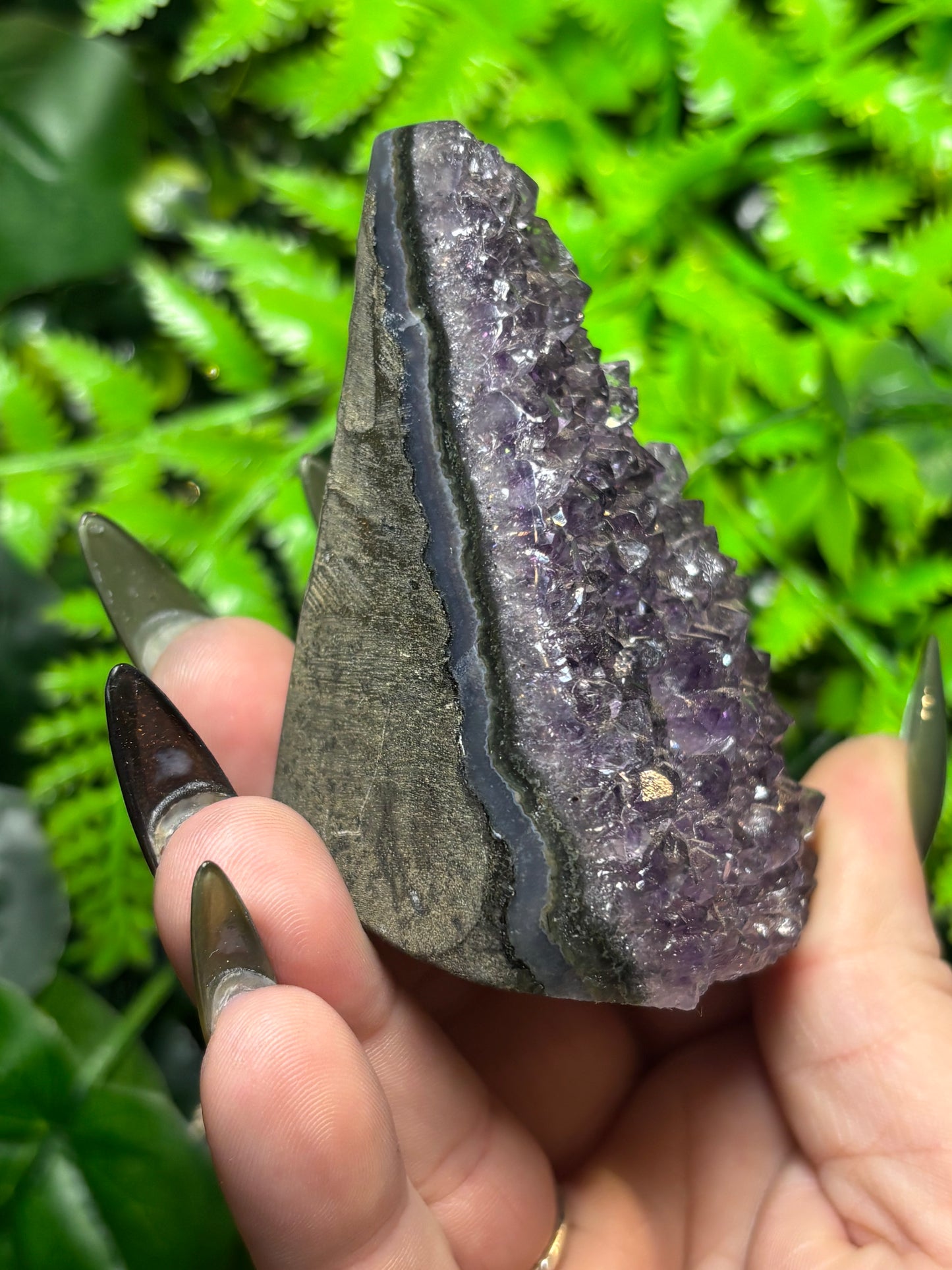 Uruguayan Amethyst cut base
