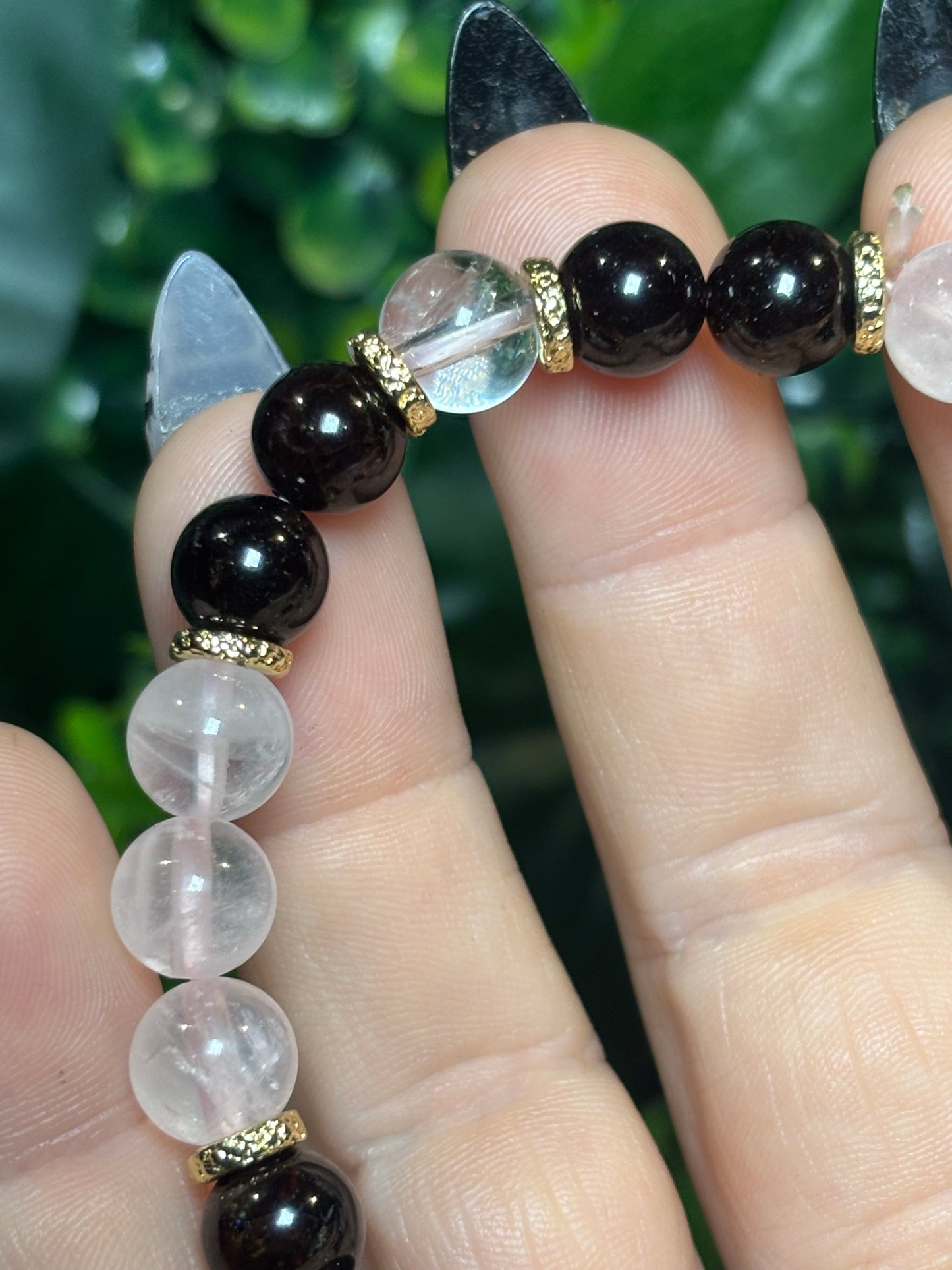 Garnet and Rose Quartz beaded bracelet - 8mm