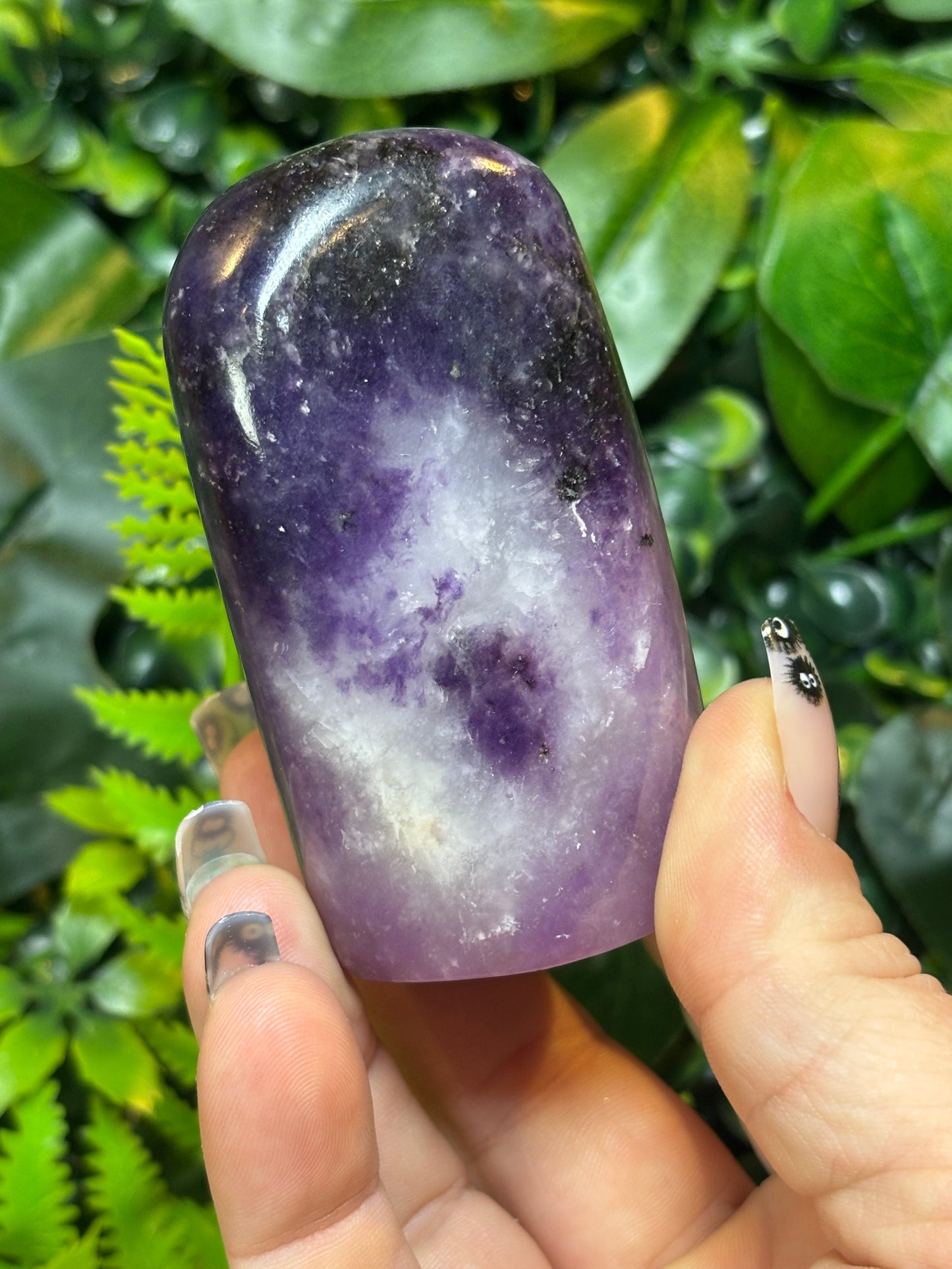 Lepidolite free form - B