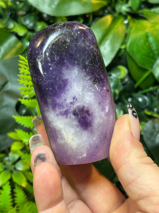 Lepidolite free form - B