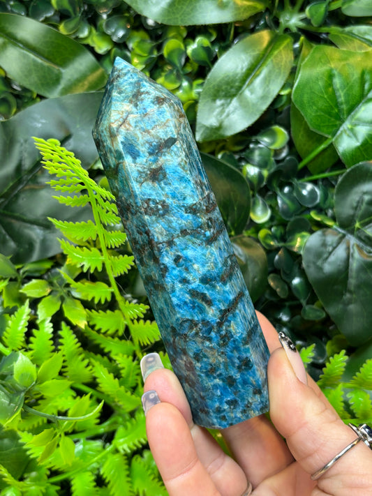 Dappled Blue Apatite tower