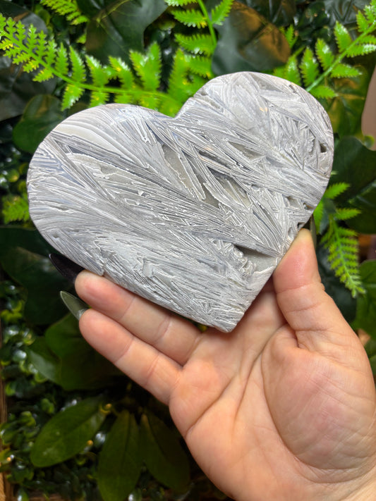 Large White Mexican Lace Agate heart