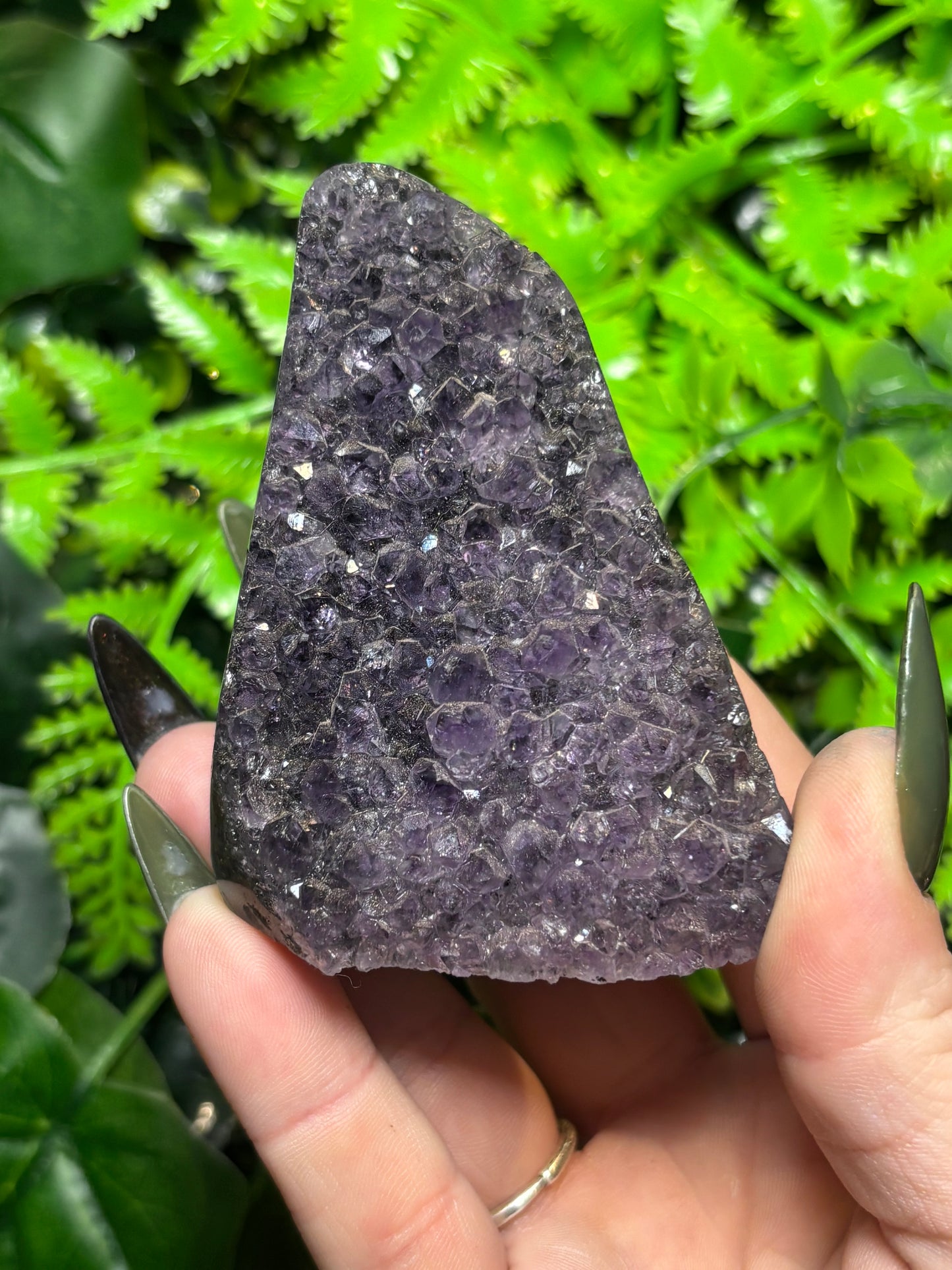 Uruguayan Amethyst cut base