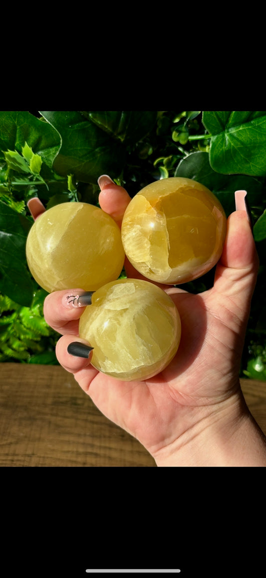 Lemon Calcite spheres