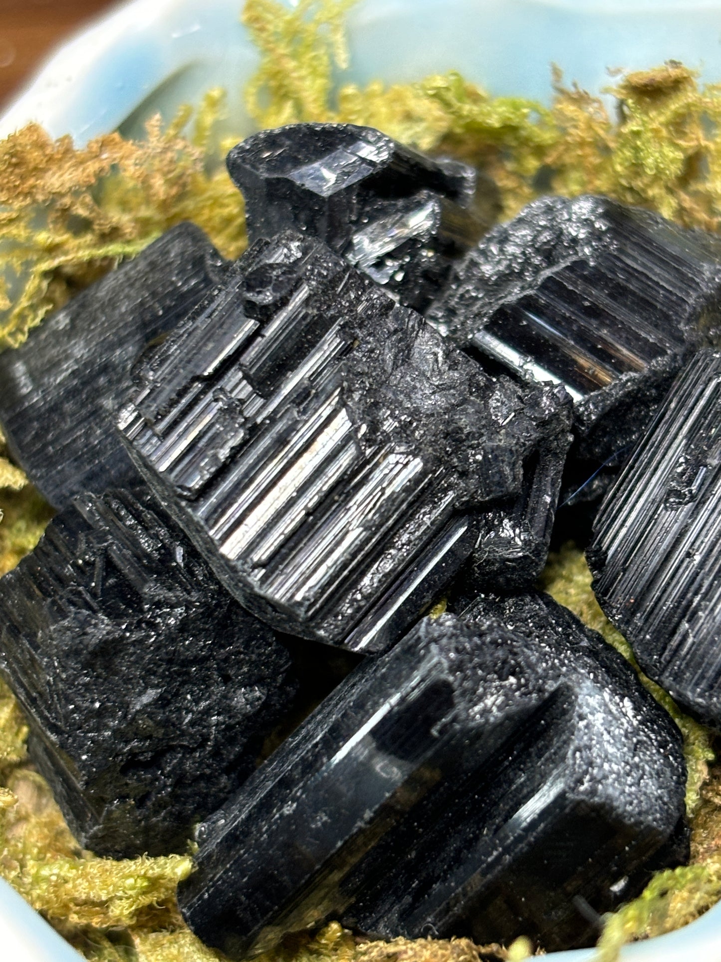 Raw black tourmaline