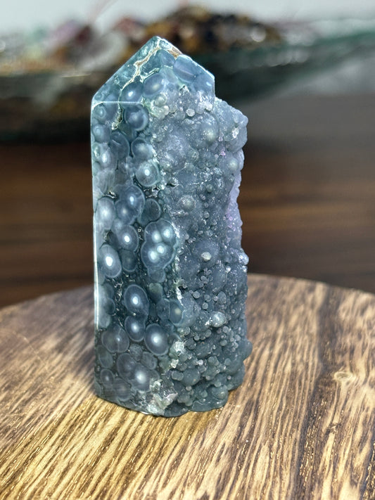 Grape agate tower 1